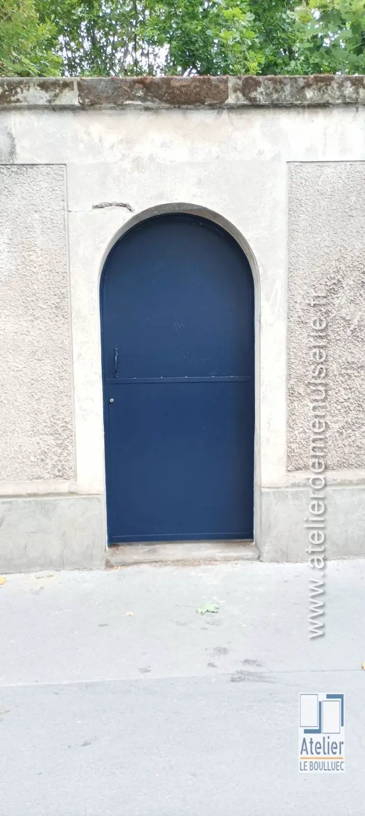 Porte en acier, Institut des Jeunes Aveugles, Paris 7e — après travaux