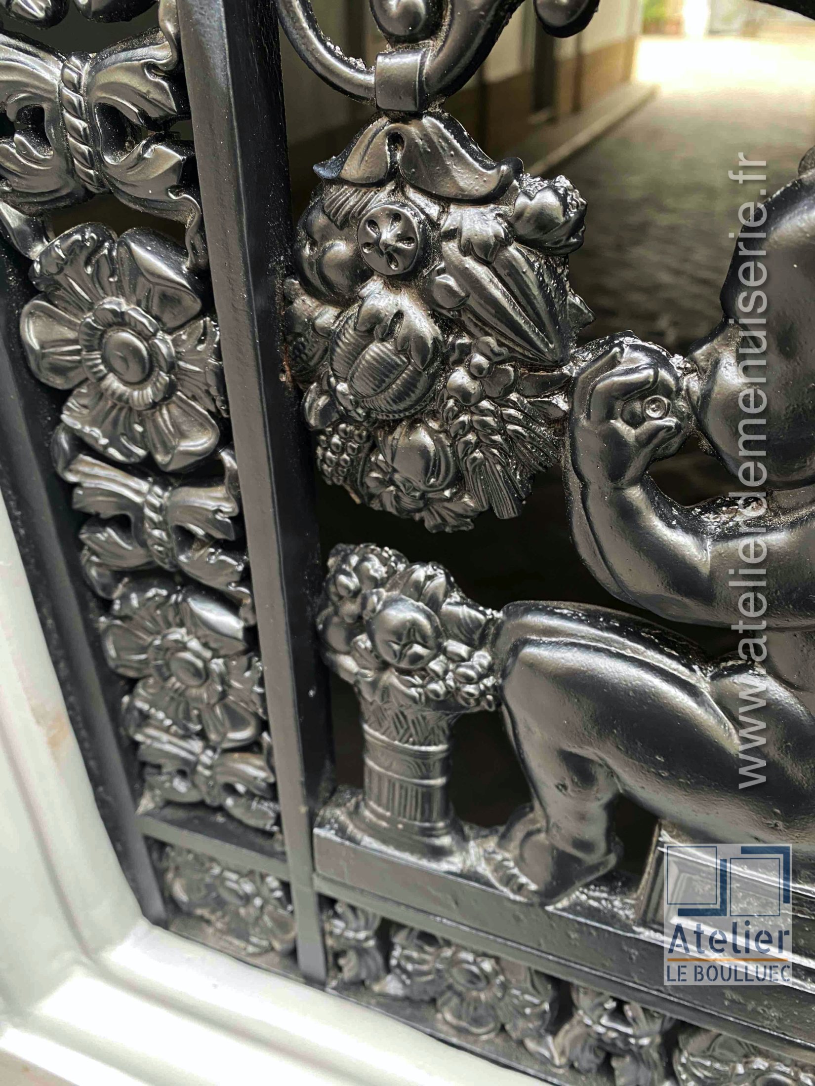 2020 01 Porte Cochère 4 Rue Chauveau Lagarde Paris 8 - P07 - Détail Grilles