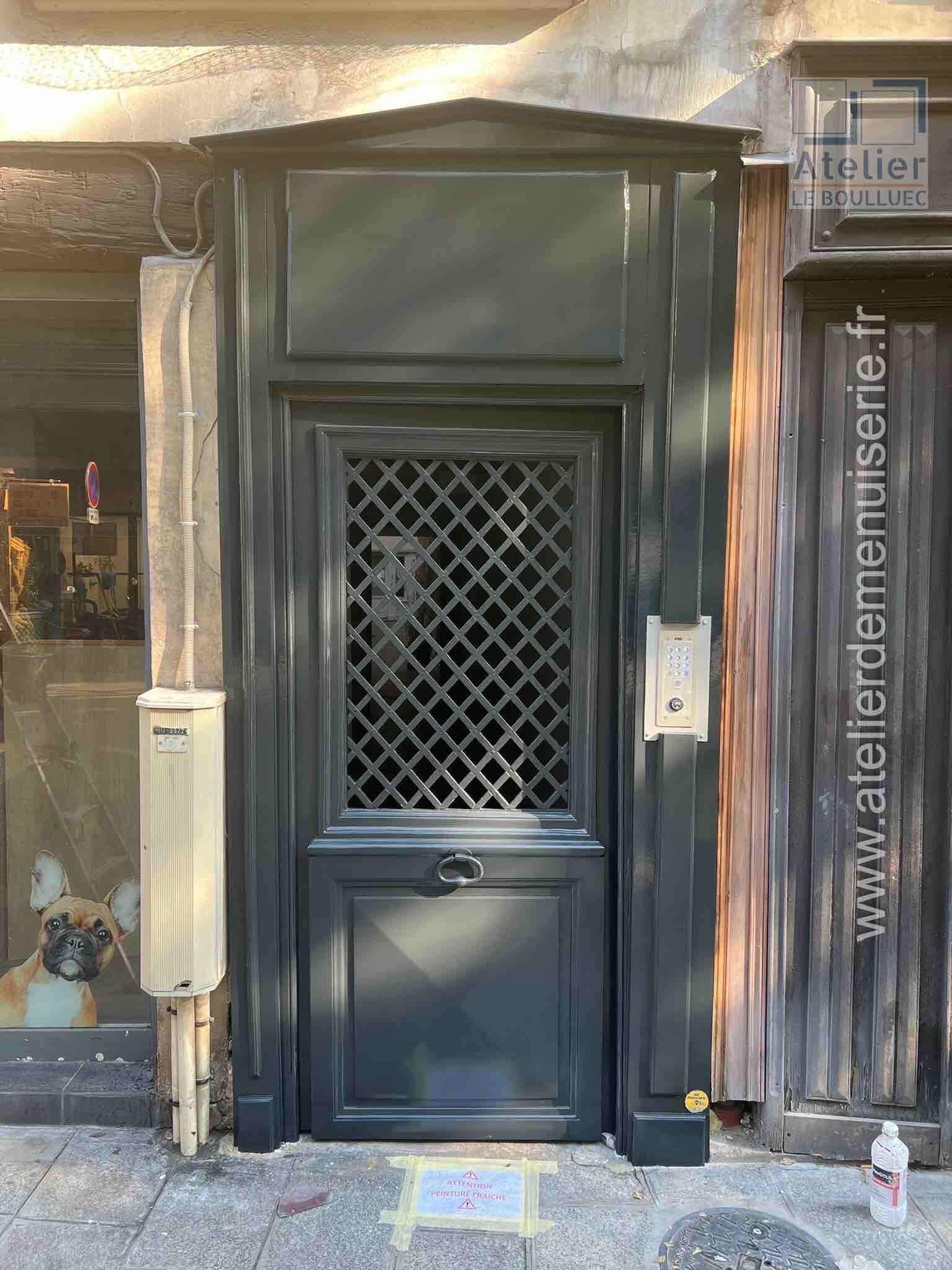 2025 10 - PORTE RUE DU 14 RUE DU GRENIER SAINT LAZARE P1