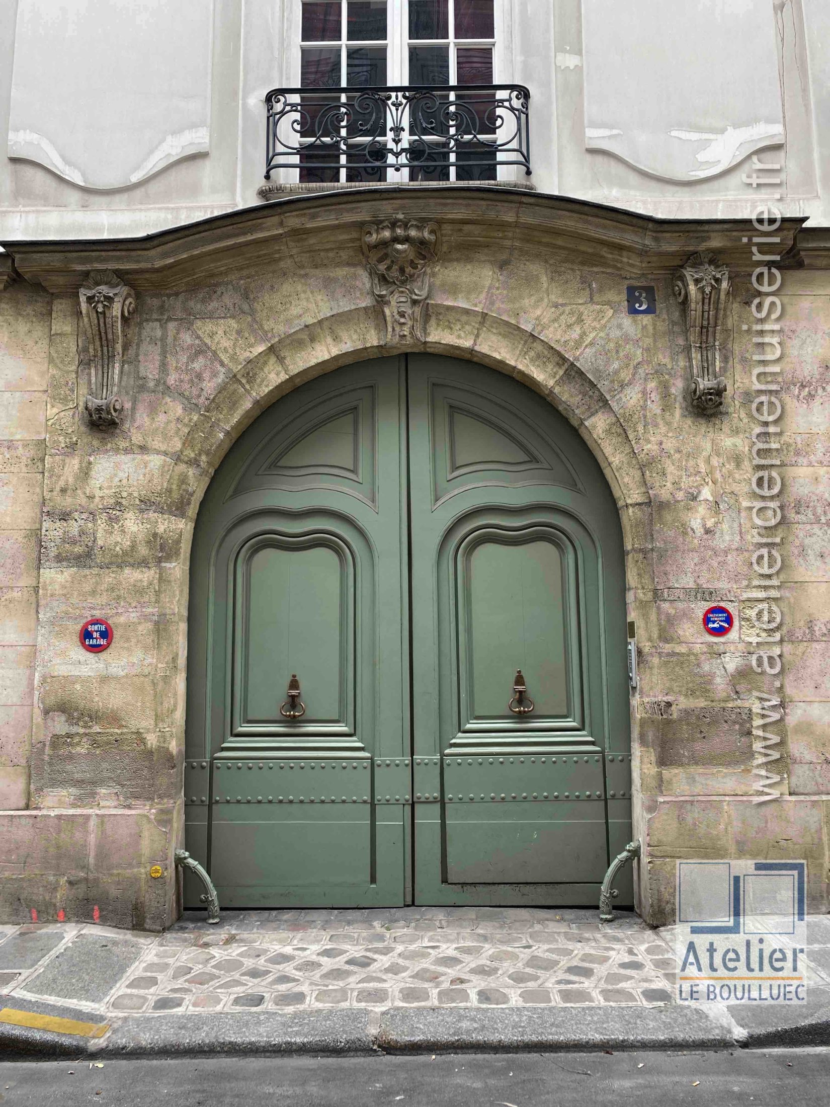 Porte Cochère LOUIS XIII - 3 RUE DES LIONS SAINT PAUL PARIS 4